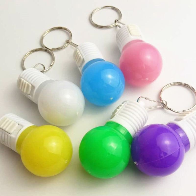 พวงกุญแจกระพริบสี LED